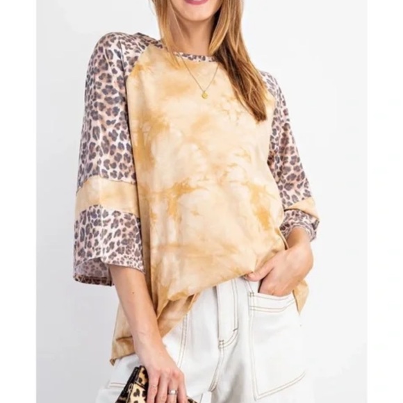 easel Tops - Easel Leopard Print Tee Size Small